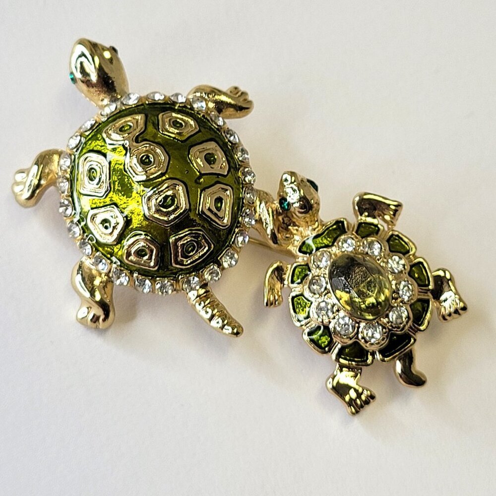 Tortoises Turtles Brooch Gold Tone Green Turtle Brooch